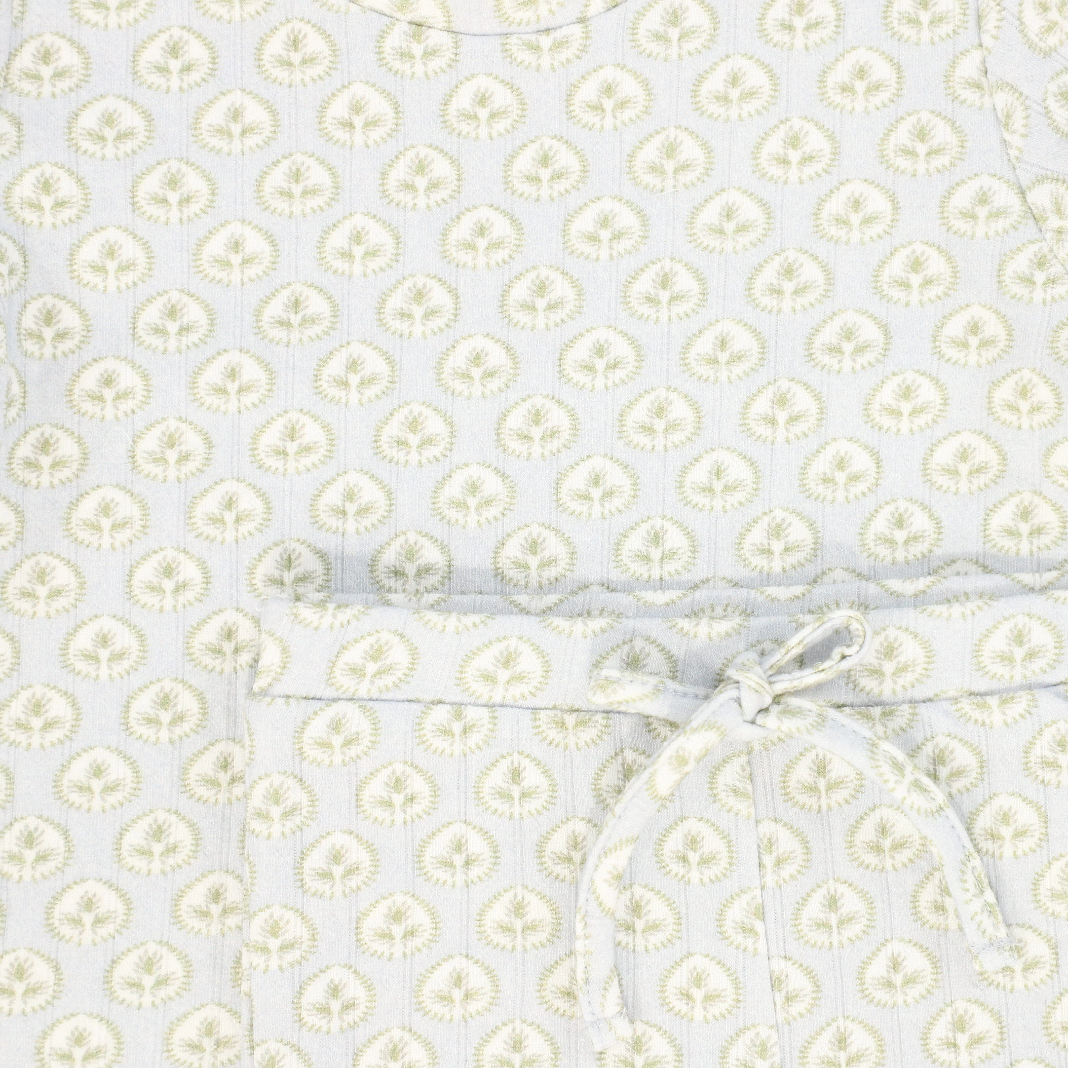 BEBE JOLEE BLUE POINTELLE PETAL SHORTS SET - Image 2