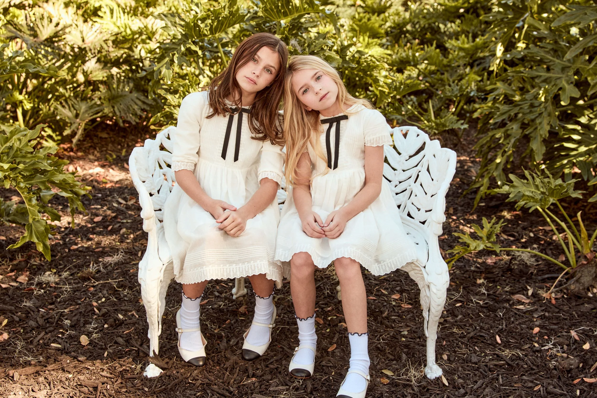 LITTLE PARNI WHITE BOW TRIM DRESS [FINAL SALE] - Image 3