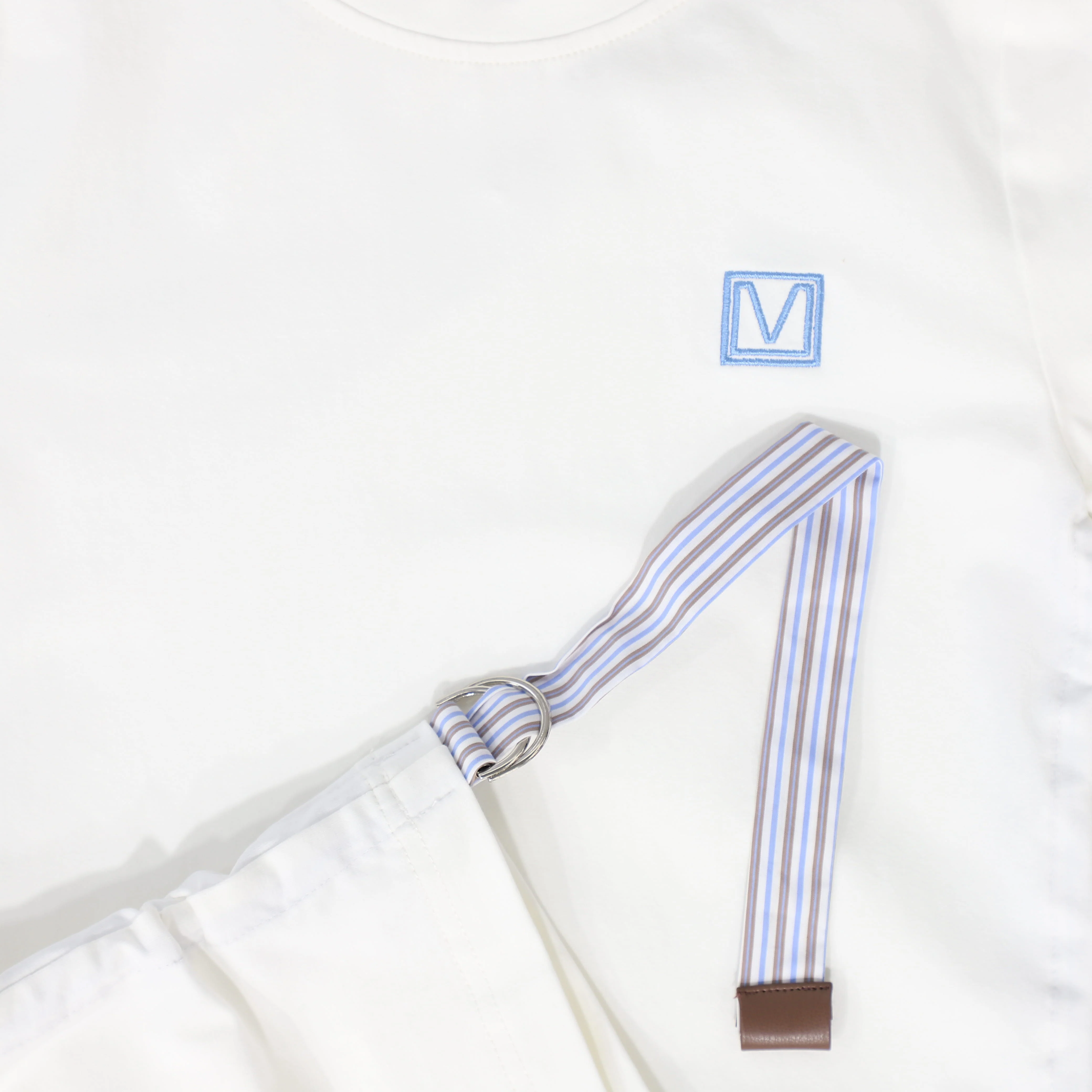 VALENTINA WHITE SIDE RUCHED TEE [FINAL SALE] - Image 3